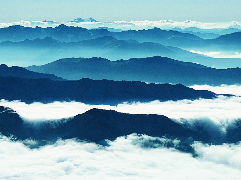 "稍下巫山峡,犹衔白帝城"出处意思赏析