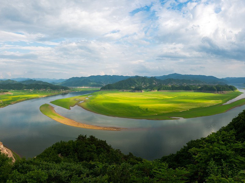 "百川东到海,何时复西归"的意思出处赏析