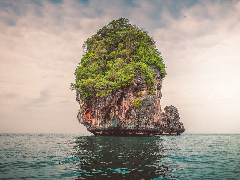 "三峡一线天,三峡万绳泉"出处意思赏析