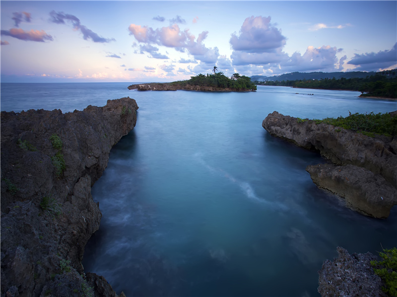 "碧水浩浩云茫茫,美人不来空断肠"出处意思赏析